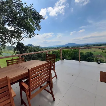 Baloveon Birtok Casa de Férias
