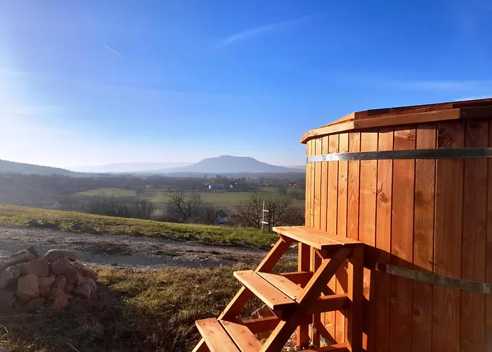 Holiday home Baloveon Birtok *