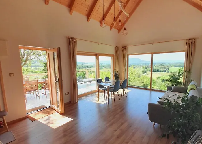 Holiday home Baloveon Birtok